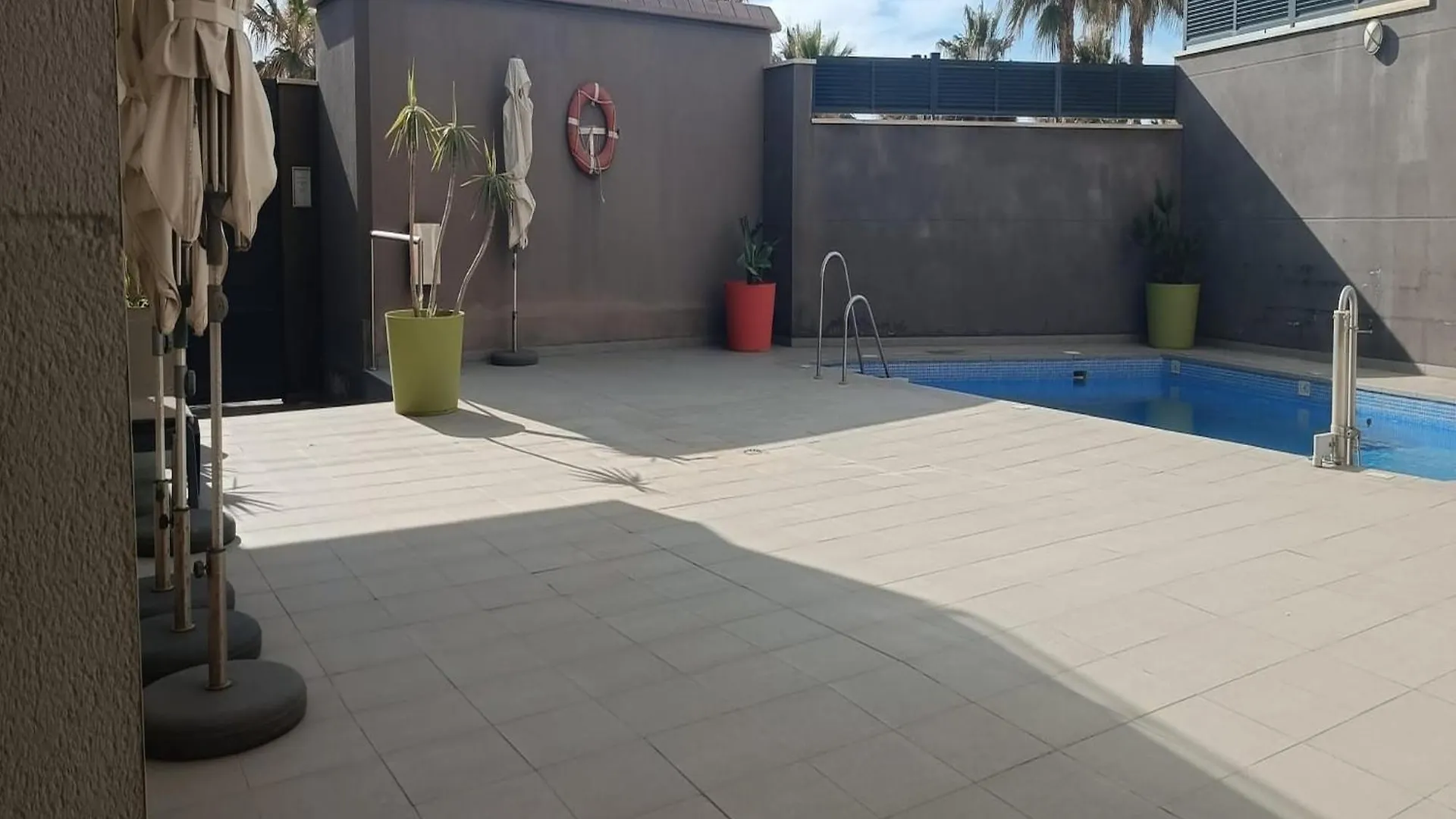 Inviting Apartment In Fuengirola With Shared Pool