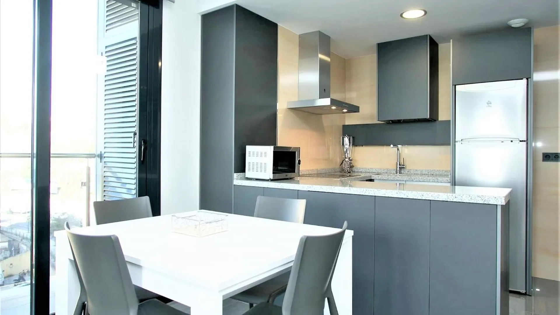 Inviting Apartment In Fuengirola With Shared Pool